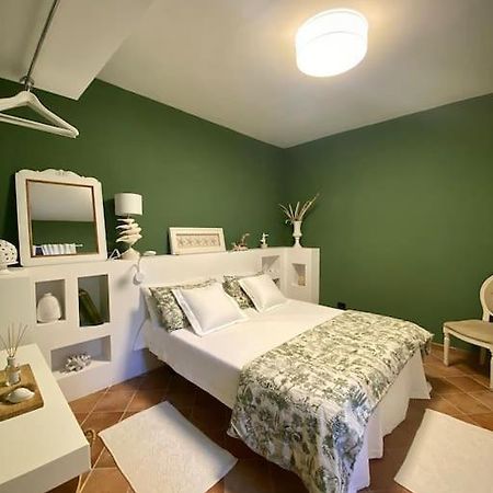 Casa Vacanza Al Duomo: 切法卢 外观 照片
