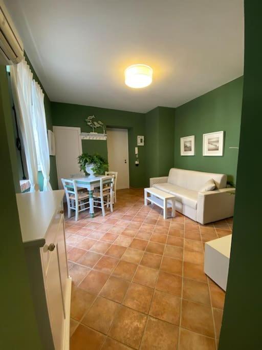 Casa Vacanza Al Duomo: 切法卢 外观 照片